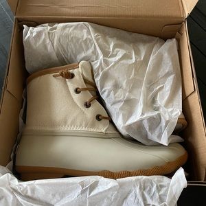 Brand new Sperry Duck Boots